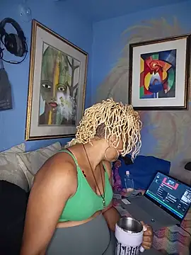 Snapshot of BadGyalGem chatting on 06-14-26, 04:58 BadGyalGem online show from 06-14-26, 04:58