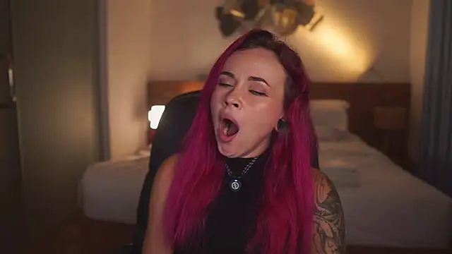 Sarah Pink online show from 02-07-26, 12:53