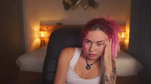 Sarah Pink online show from 07-11-26, 02:31