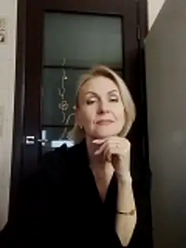 Snapshot of MichelleSolis chatting on 03-19-26, 03:27 MichelleSolis online show from 03-19-26, 03:27