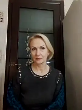 Snapshot of MichelleSolis chatting on 03-26-26, 07:19 MichelleSolis online show from 03-26-26, 07:19