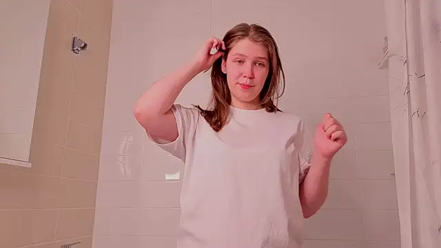 Snapshot of flowernnet chatting on 04-02-26, 07:11 flowernnet online show from 04-02-26, 07:11