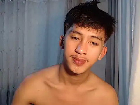 Snapshot of _andrie69_ chatting on 03-19-26, 12:20 andrie69 online show from 03-19-26, 12:20