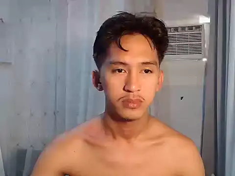 Snapshot of _andrie69_ chatting on 03-21-26, 07:46 andrie69 online show from 03-21-26, 07:46