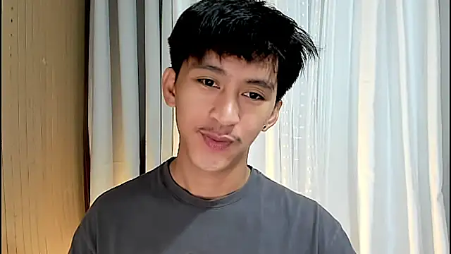 Snapshot of _andrie69_ chatting on 04-09-26, 12:43 andrie69 online show from 04-09-26, 12:43