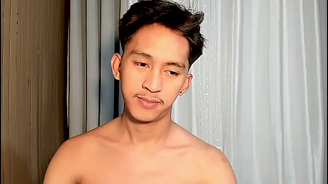 Snapshot of _andrie69_ chatting on 04-14-26, 07:03 andrie69 online show from 04-14-26, 07:03