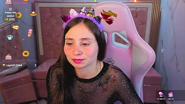 Ariana18 b online show from 06-18-26, 08:02