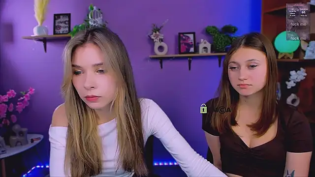 arianaa cat online show from 04-09-26, 11:54