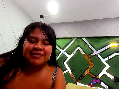 BellaAndNethan online show from 02-05-26, 07:40