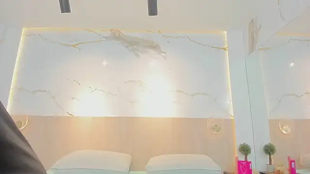 rebecca ponce  online show from 03-17-26, 11:02