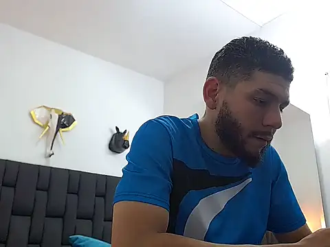 deyby hot online show from 02-06-26, 07:28