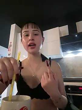 Just-Lilly online show from 02-07-26, 12:09