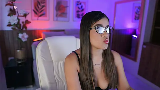 IvyGrabes online show from 06-19-26, 07:17