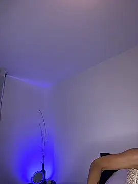 Snapshot of SofiaRivero chatting on 06-19-26, 05:28 SofiaRivero online show from 06-19-26, 05:28