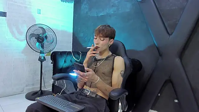 NathanaelFox online show from 02-10-26, 06:50