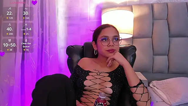 CarolineFyre online show from 05-11-26, 02:45