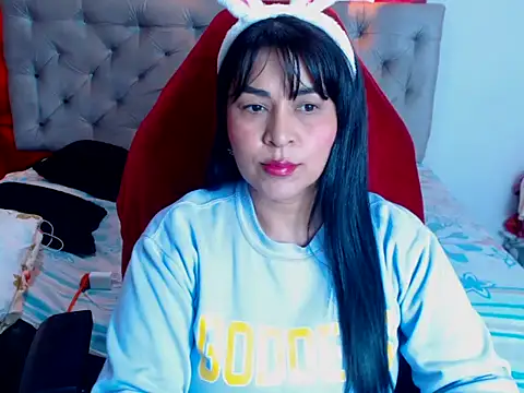 Snapshot of hotsweet-69 chatting on 02-13-26, 05:03 hotsweet-69 online show from 02-13-26, 05:03