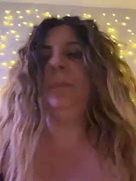 JasmineGlow7 online show from 05-11-26, 09:12
