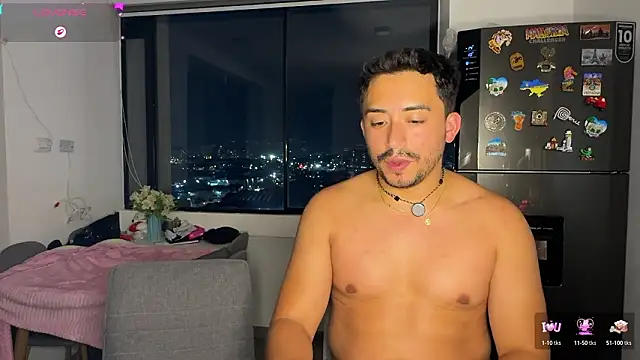 Snapshot of Sofii_n_Diego chatting on 03-27-26, 02:39 Sofii n Diego online show from 03-27-26, 02:39