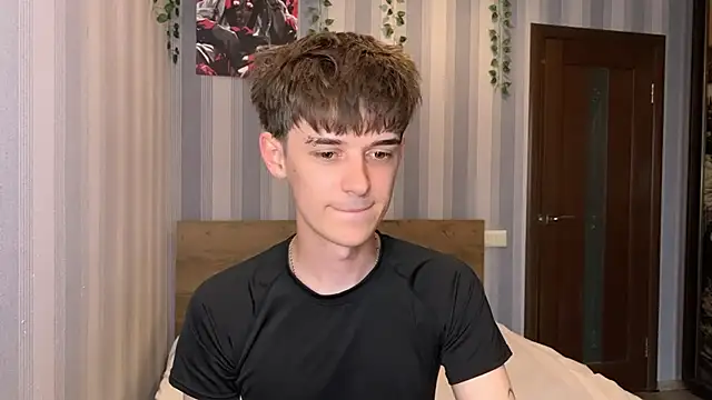 Snapshot of Sweet_Dude chatting on 06-03-26, 04:12 Sweet Dude online show from 06-03-26, 04:12