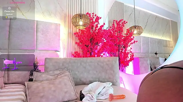 EmmaLovve online show from 03-09-26, 03:21