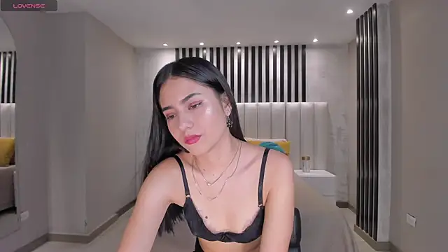 Snapshot of LucieMartin chatting on 03-03-26, 07:31 LucieMartin online show from 03-03-26, 07:31