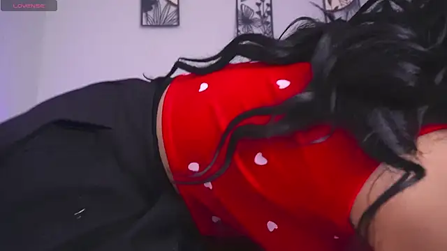 loveegirll1 online show from 04-23-26, 04:24