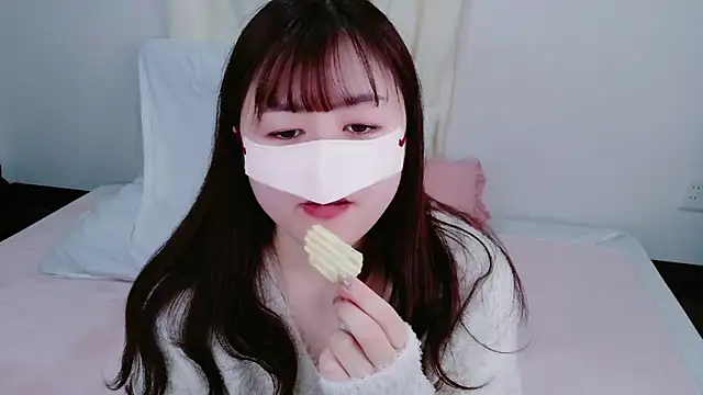 Anzu 25 online show from 02-21-26, 09:32