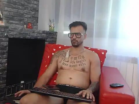 RyanxCole online show from 06-27-26, 08:19