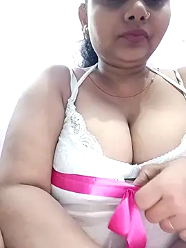 Hotty-Girl22 online show from 02-04-26, 07:58