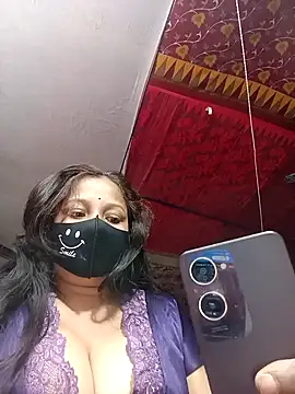 Snapshot of Diya_221342 chatting on 02-12-26, 02:12 Diya 221342 online show from 02-12-26, 02:12