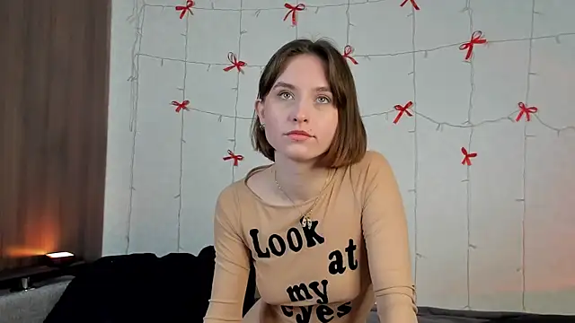 VelvetCaress online show from 06-24-26, 07:51