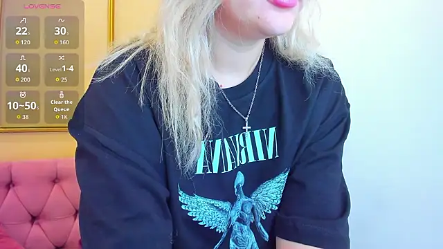 KatieBlossom  online show from 02-04-26, 01:33