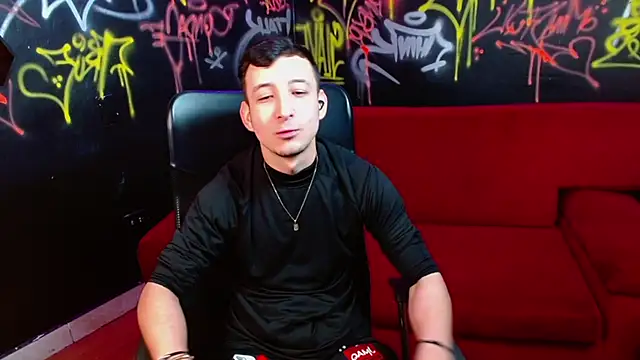 AnyeloBlack69 online show from 02-02-26, 12:26