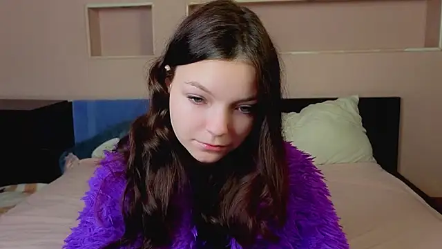 Snapshot of ElizaPizza chatting on 04-18-26, 02:43 ElizaPizza online show from 04-18-26, 02:43