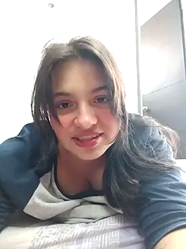 Snapshot of Alice_BigBoobs_Milk chatting on 03-17-26, 02:53 Alice BigBoobs Milk online show from 03-17-26, 02:53