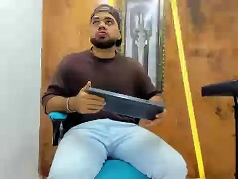 Chris Evans22 online show from 02-08-26, 04:21