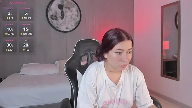 Snapshot of charlottee27_ chatting on 03-01-26, 07:54 charlottee27 online show from 03-01-26, 07:54