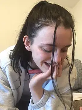 LeonieClaire online show from 03-17-26, 03:48