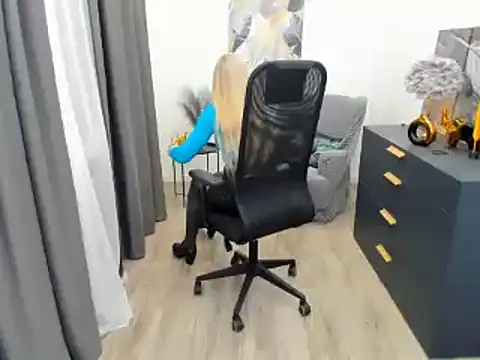 CharlotteKerti online show from 03-27-26, 01:00