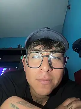 Aquiles69xx online show from 02-18-26, 03:02