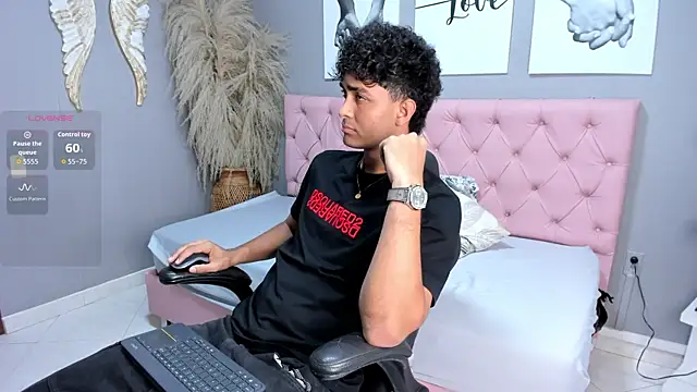 tebi bernal online show from 02-04-26, 07:31