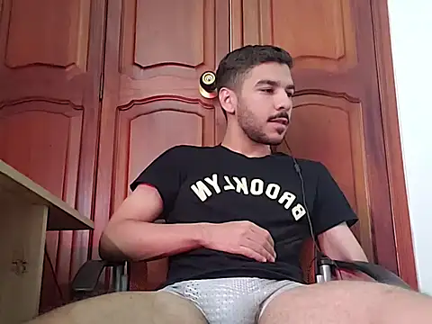 Snapshot of _s33bas chatting on 03-11-26, 08:04 s33bas online show from 03-11-26, 08:04