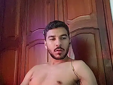 Snapshot of _s33bas chatting on 03-24-26, 05:56 s33bas online show from 03-24-26, 05:56