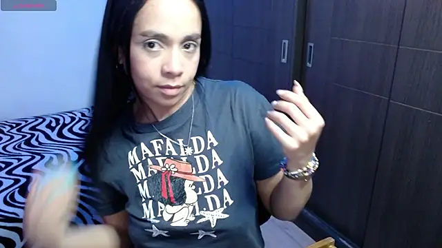 paula lopez   online show from 06-14-26, 05:37