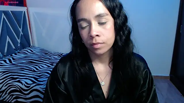 paula lopez   online show from 06-23-26, 06:50