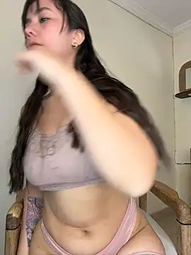 Snapshot of LilaRvsh chatting on 03-19-26, 05:17 LilaRvsh online show from 03-19-26, 05:17