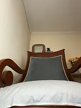 Snapshot of LilaRvsh chatting on 03-25-26, 05:19 LilaRvsh online show from 03-25-26, 05:19