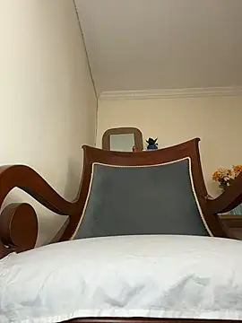 Snapshot of LilaRvsh chatting on 03-26-26, 05:18 LilaRvsh online show from 03-26-26, 05:18