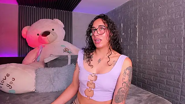 Snapshot of Magic_ivone chatting on 02-11-26, 11:59 Magic ivone online show from 02-11-26, 11:59